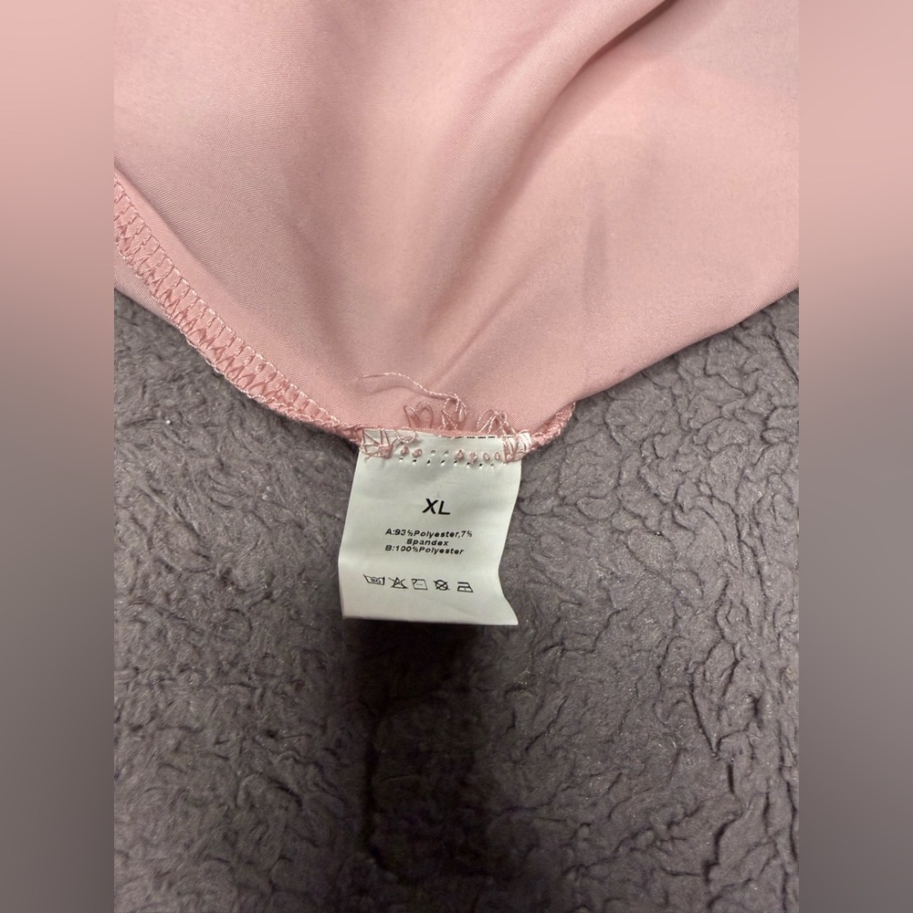Amazon Pink Long Sleeve Romper - Picture 4 of 4